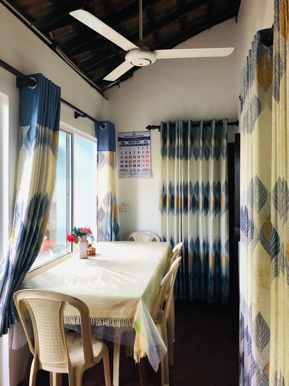 Hikkaduwa Backyard Beach Homestay Galle Eksteriør billede
