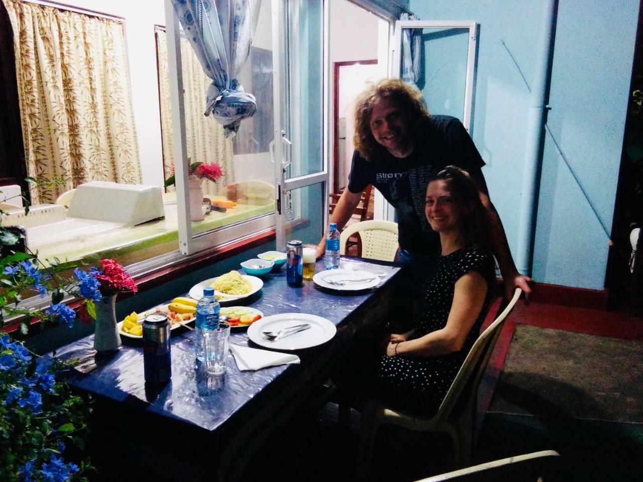 Hikkaduwa Backyard Beach Homestay Galle Eksteriør billede